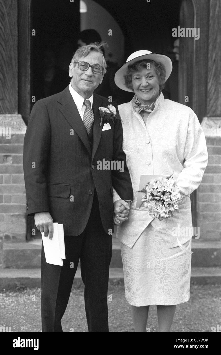 SDP President Shirley Williams with her new husband Richard Neustadt outside the Church of St Edmunds. Stock Photo