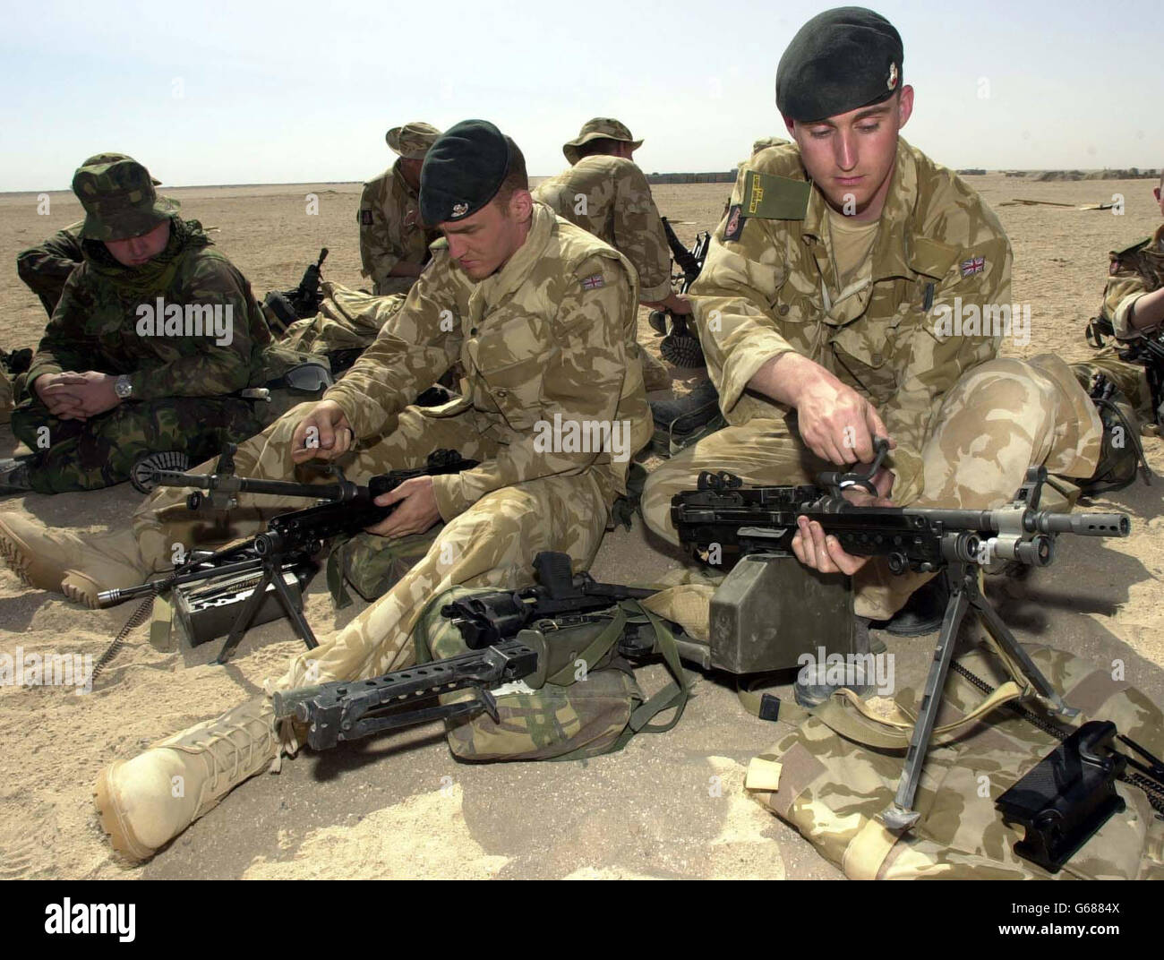 MINIMI machine gun testing Stock Photo Alamy