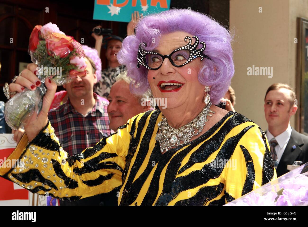 Barry Humphries alter ego Dame Edna Everage arrives at the London Palladium to launch the Barry Humphries' Farewell Tour. Stock Photo