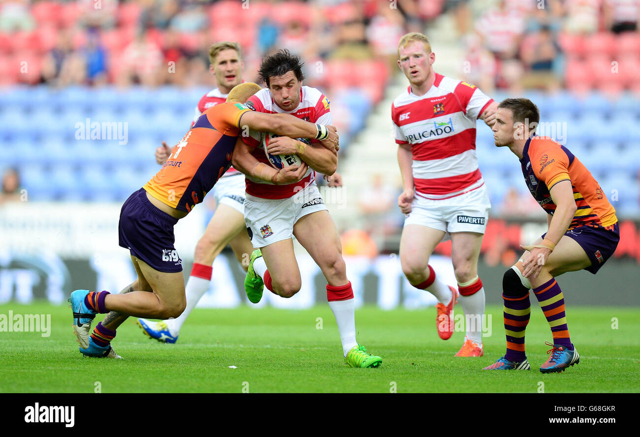 Matty smith wigan warriors rugby hi-res stock photography and images ...