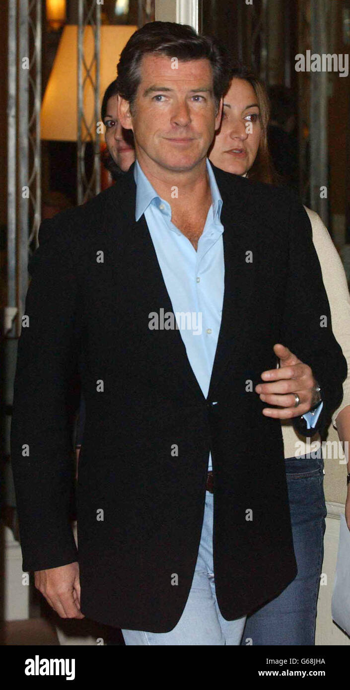 Celebrity film 1 2 half length film premiere pierce brosnan hi-res