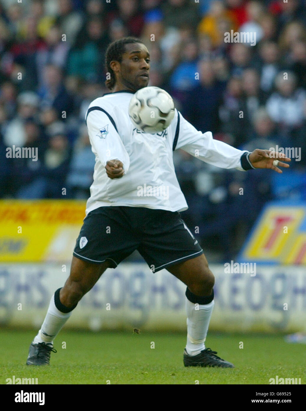 Bolton Wanderers Jay Jay Okocha Stock Photo Alamy