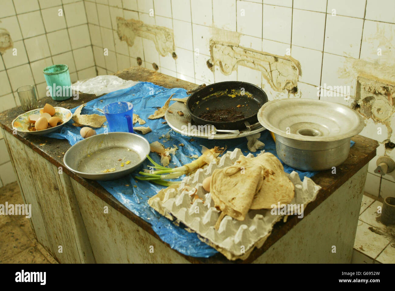 British Forces in Iraq. Food left behind by Iraqi forces in an interrogation centre in Abu Al Khasib. Stock Photo