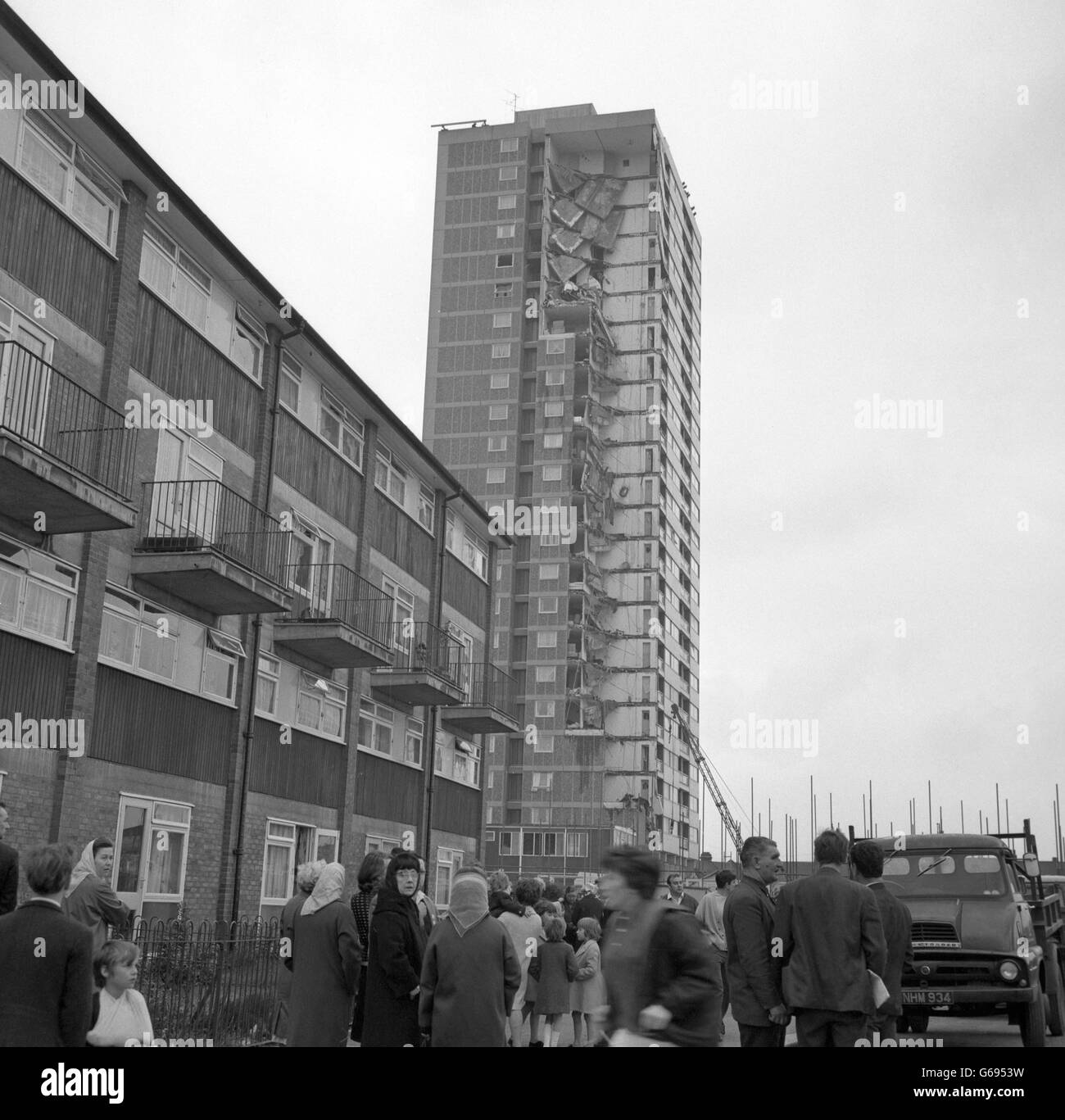 Ronan point Black and White Stock Photos & Images Alamy