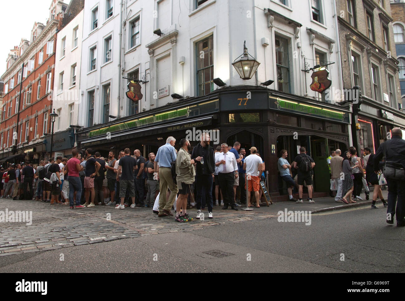 Drinking Stock London. A general view of drinkers outside The Duke of