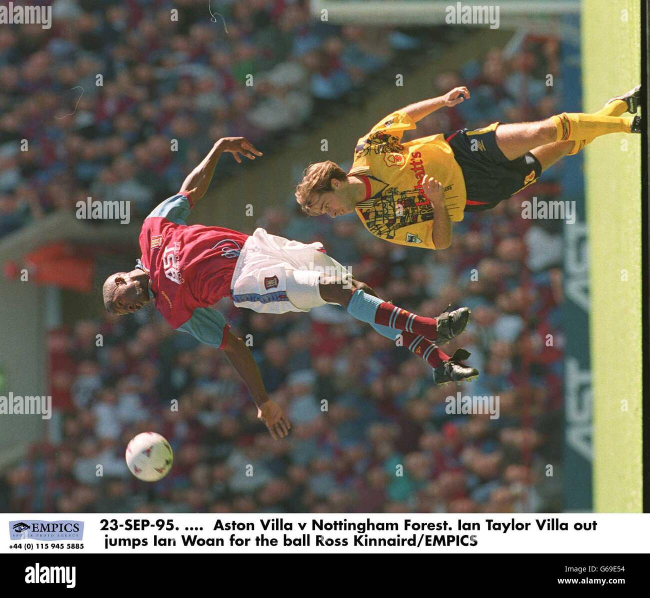 23-SEP-95, Aston Villa v Nottingham Forest. Ian Taylor Villa out jumps Ian Woan for the ball Ross Kinnaird/EMPICS Stock Photo