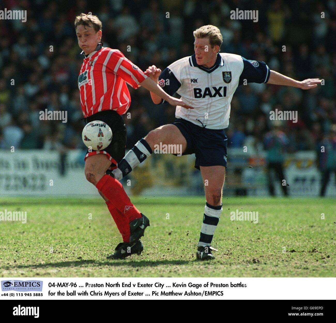 04-MAY-96. Preston North End v Exeter City. Kevin Gage of Preston battles for the ball with Chris Myers of Exeter Stock Photo