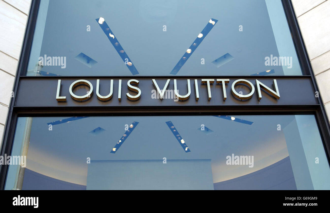 Louis Vuitton Store On Rodeo Drive Los Angeles Stock Photo - Download Image  Now - Louis Vuitton - Designer Label, City Of Los Angeles, American Culture  - iStock