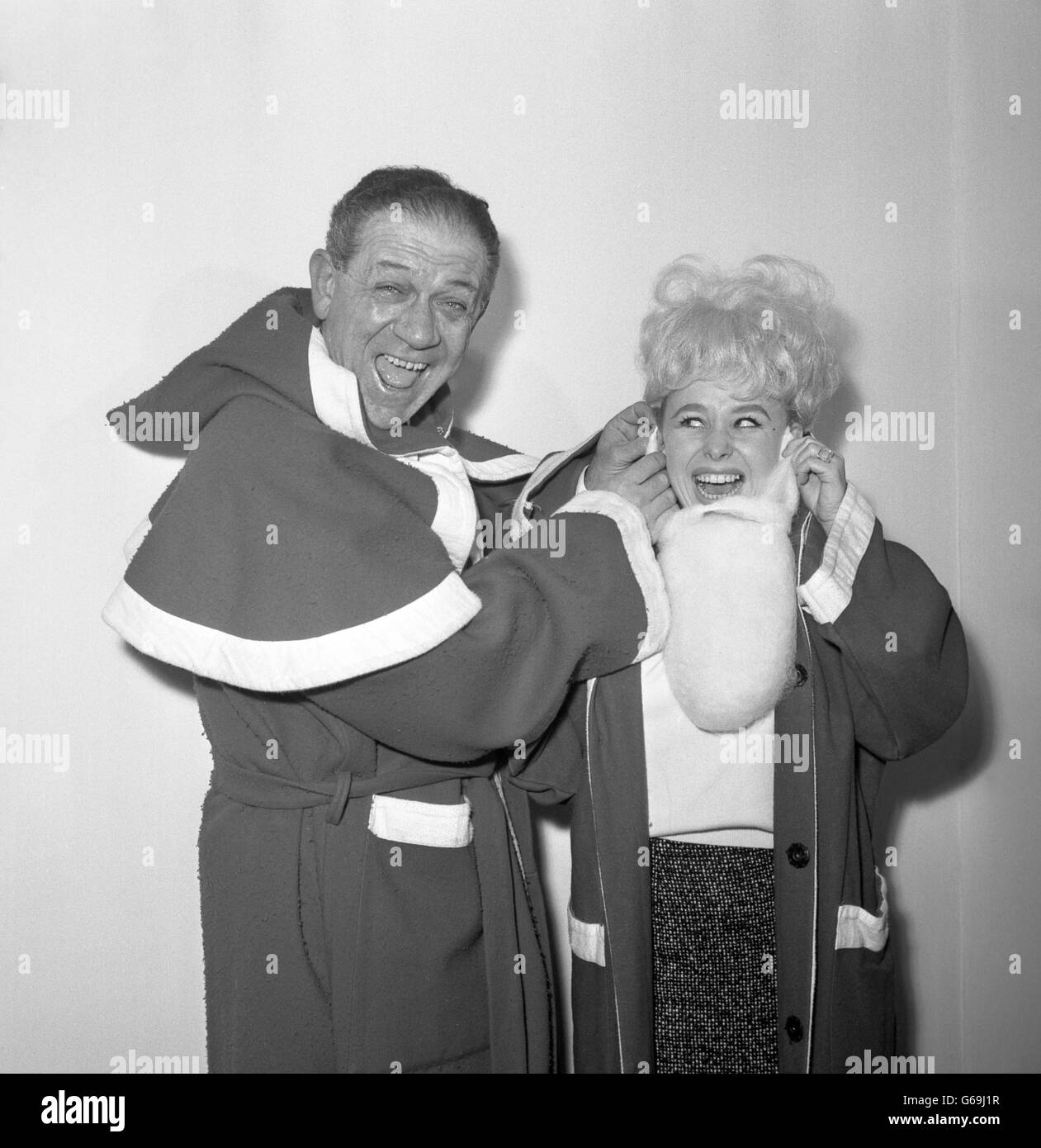 Barbara Windsor and Sid James Stock Photo