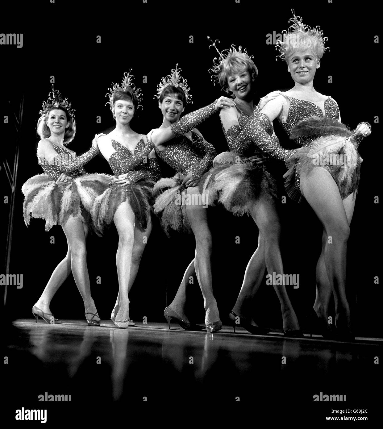 Night of 100 Stars Barbara Windsor London Palladium Stock Photo Alamy
