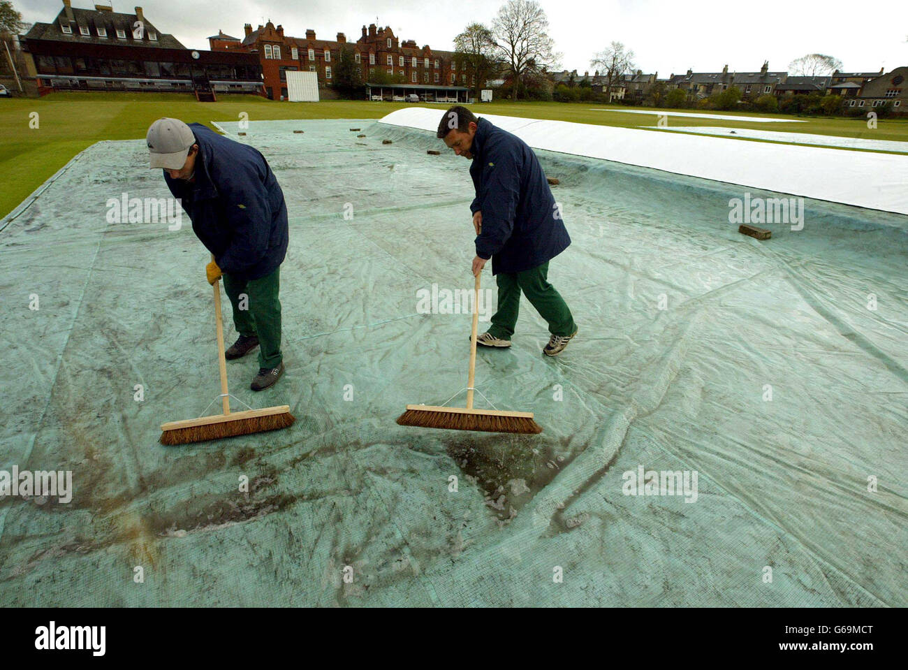 Cambridge University Cricket ground Stock Photo Alamy