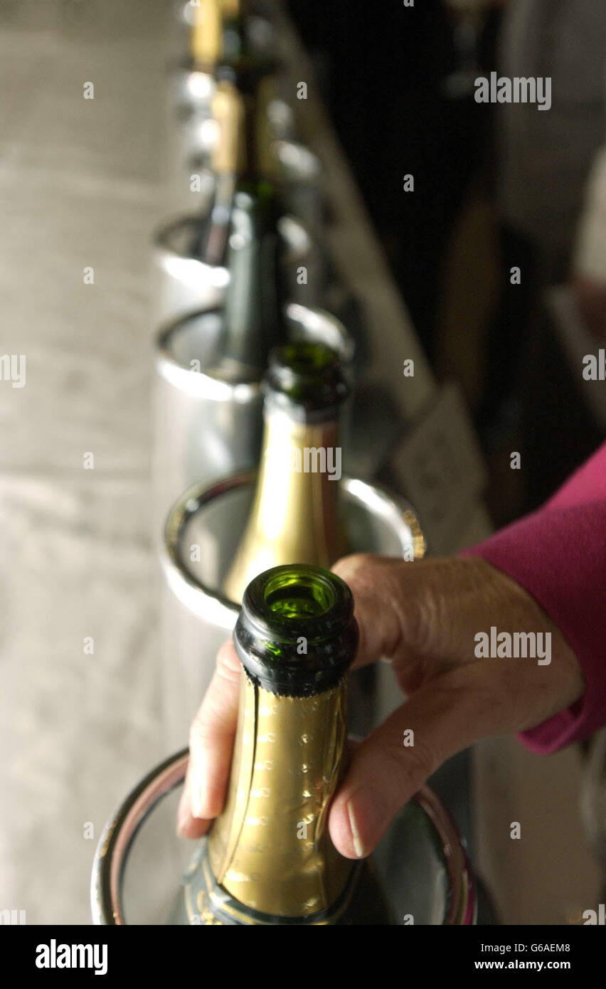 Vintage champagne hires stock photography and images Alamy