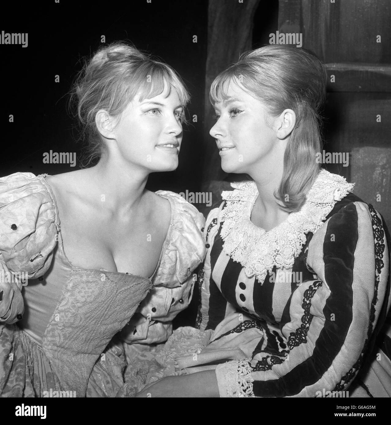 Helen mirren hi-res stock photography and images - Alamy