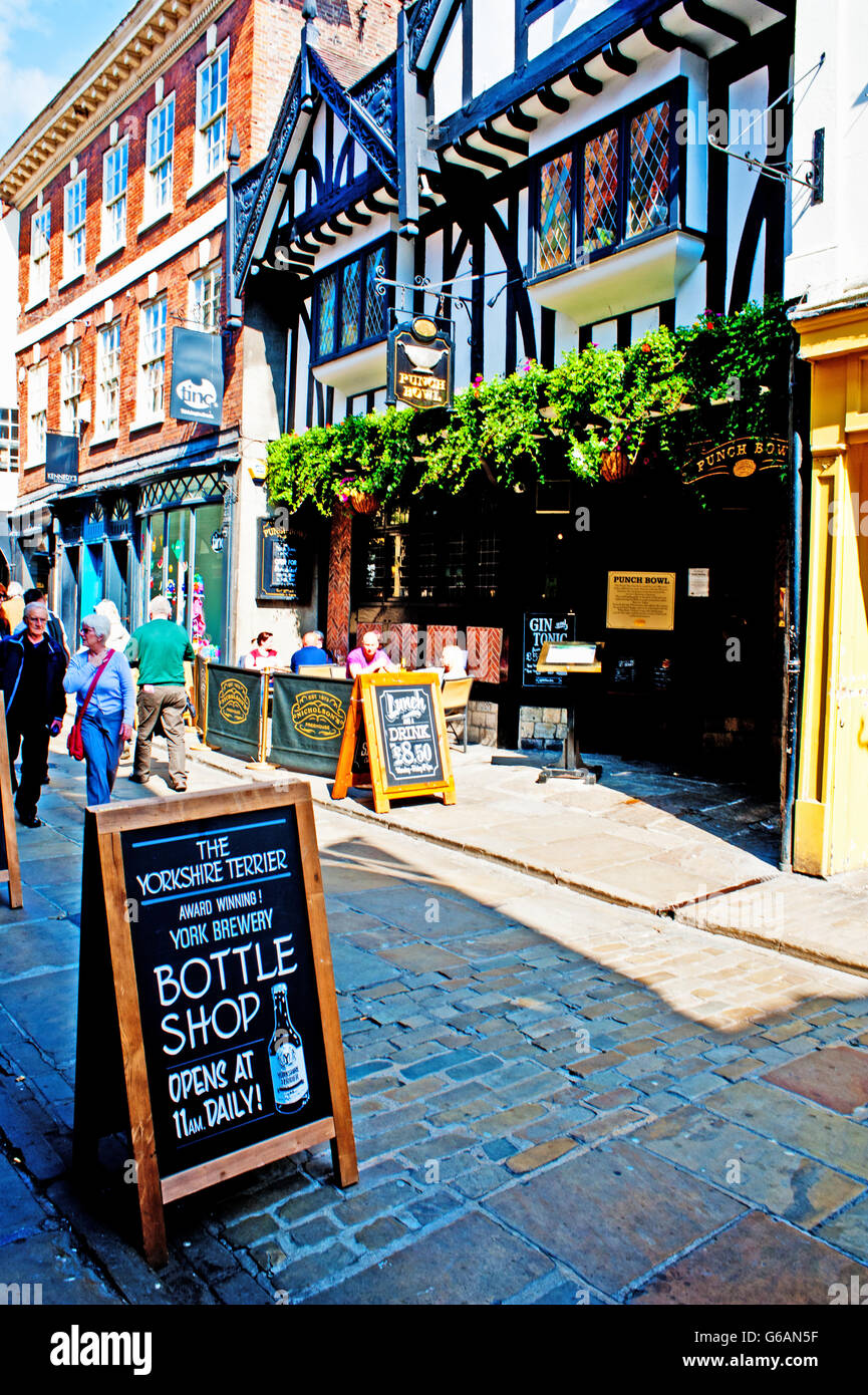 The Punch Bowl in Stonegate, York Stock Photo Alamy