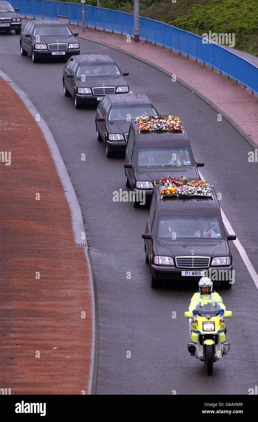 Funeral procession takes place for Corporal Stephen Allbutt, member of the Queen's Royal Lancers, on route to Holy Trinity Church for the service. Stock Photo