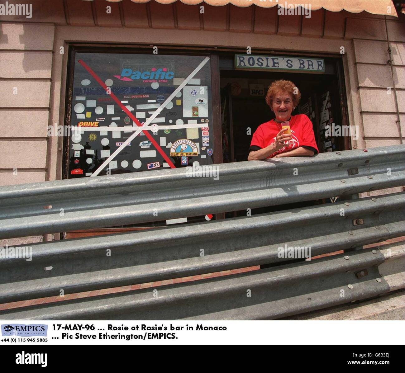 Rosies bar hires stock photography and images Alamy