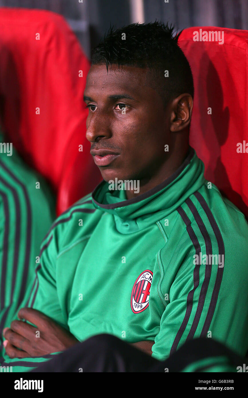 Soccer - UEFA Champions League - Play-Offs - PSV Eindhoven v AC Milan - Philips Stadium. Kevin Constant, AC Milan. Stock Photo