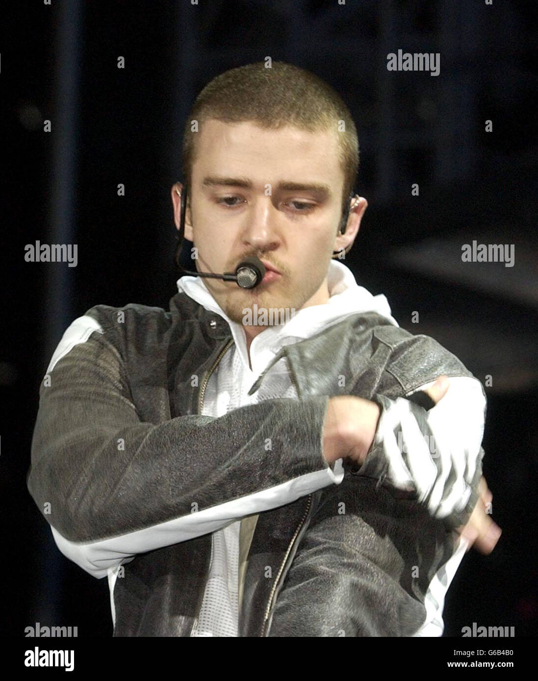 Timberlake plays Wembley Arena Stock Photo - Alamy