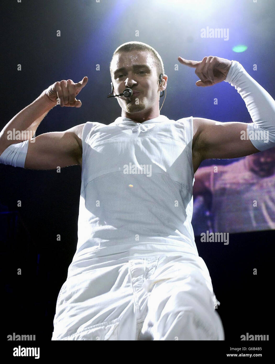 Timberlake plays Wembley Arena Stock Photo - Alamy