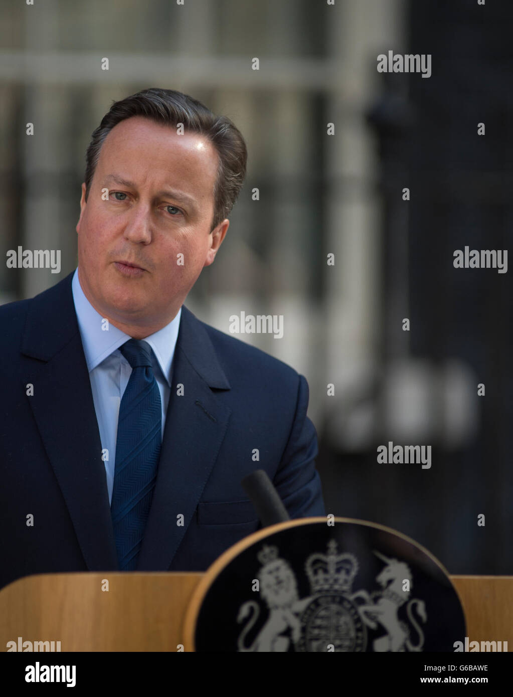 Downing Street, London, UK. 24th June 2016. PM David Cameron announces his decision to step down from leadership before October 2016 in light of EU Referendum outcome. Credit:  Malcolm Park editorial/Alamy Live News. Stock Photo