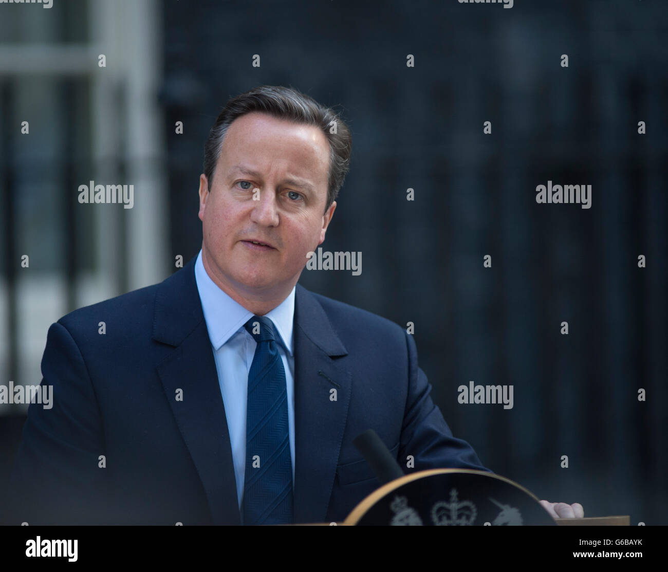 Downing Street, London, UK. 24th June 2016. PM David Cameron announces his decision to step down from leadership before October 2016 in light of EU Referendum outcome. Credit:  Malcolm Park editorial/Alamy Live News. Stock Photo