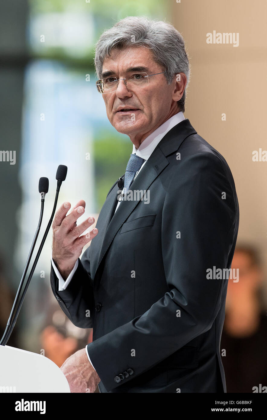 New ceo of siemens hi-res stock photography and images - Alamy