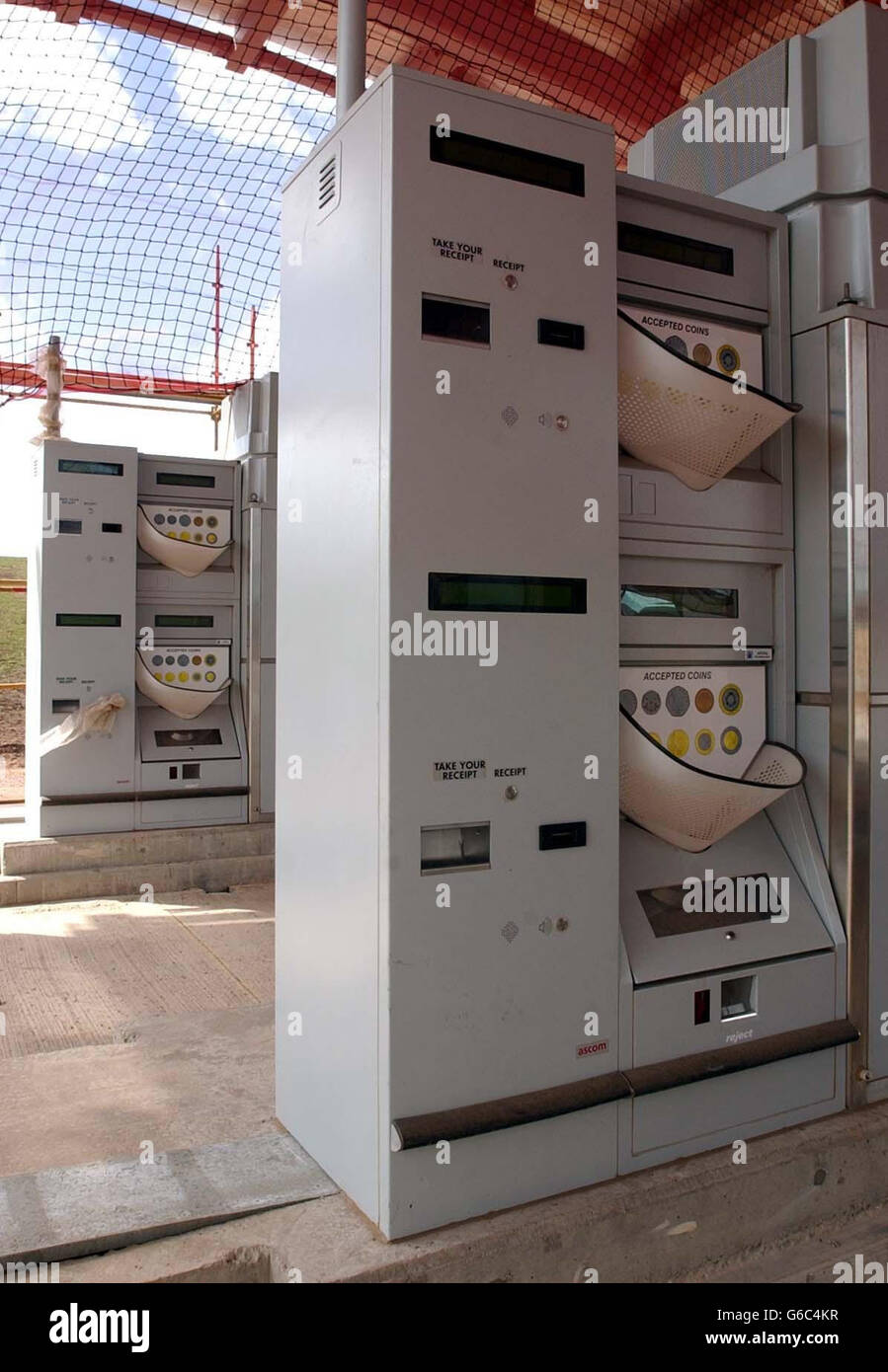 M6 toll booth hi-res stock photography and images - Alamy