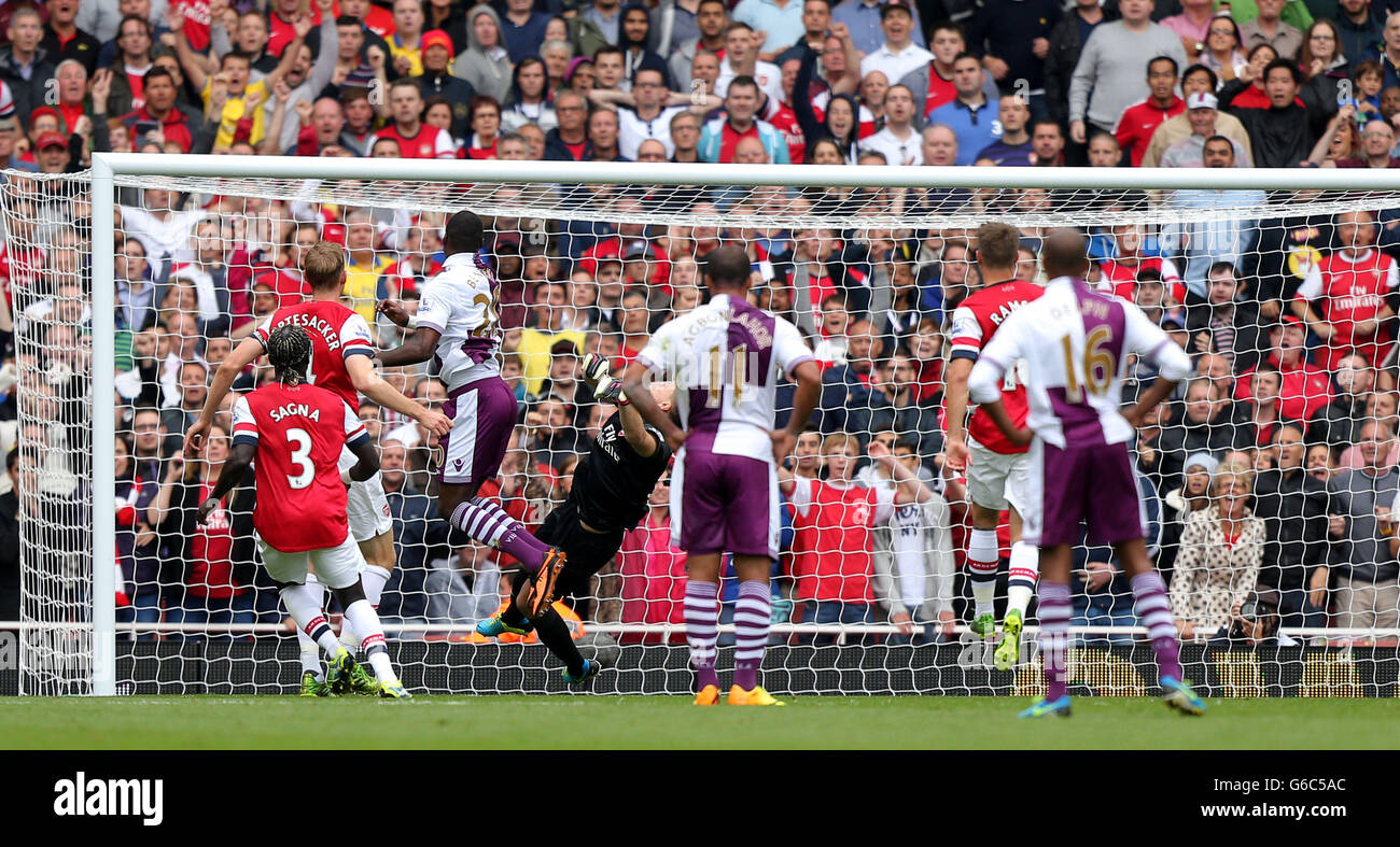 Arsenals wojciech szczesny fails save hi-res stock photography and ...