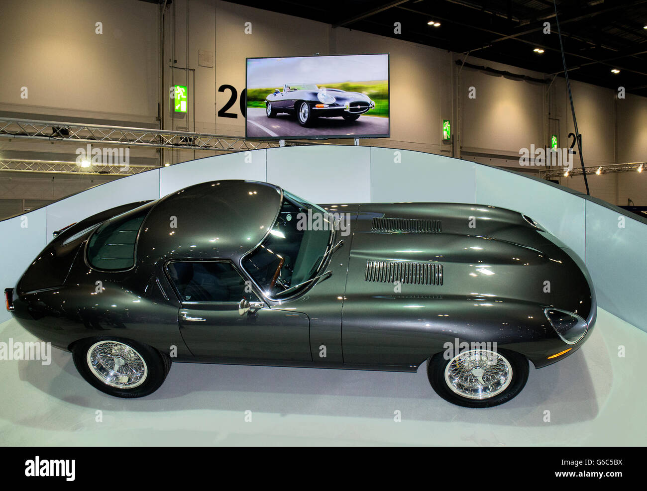 Classic Car Show 16 High Resolution Stock Photography And Images Alamy