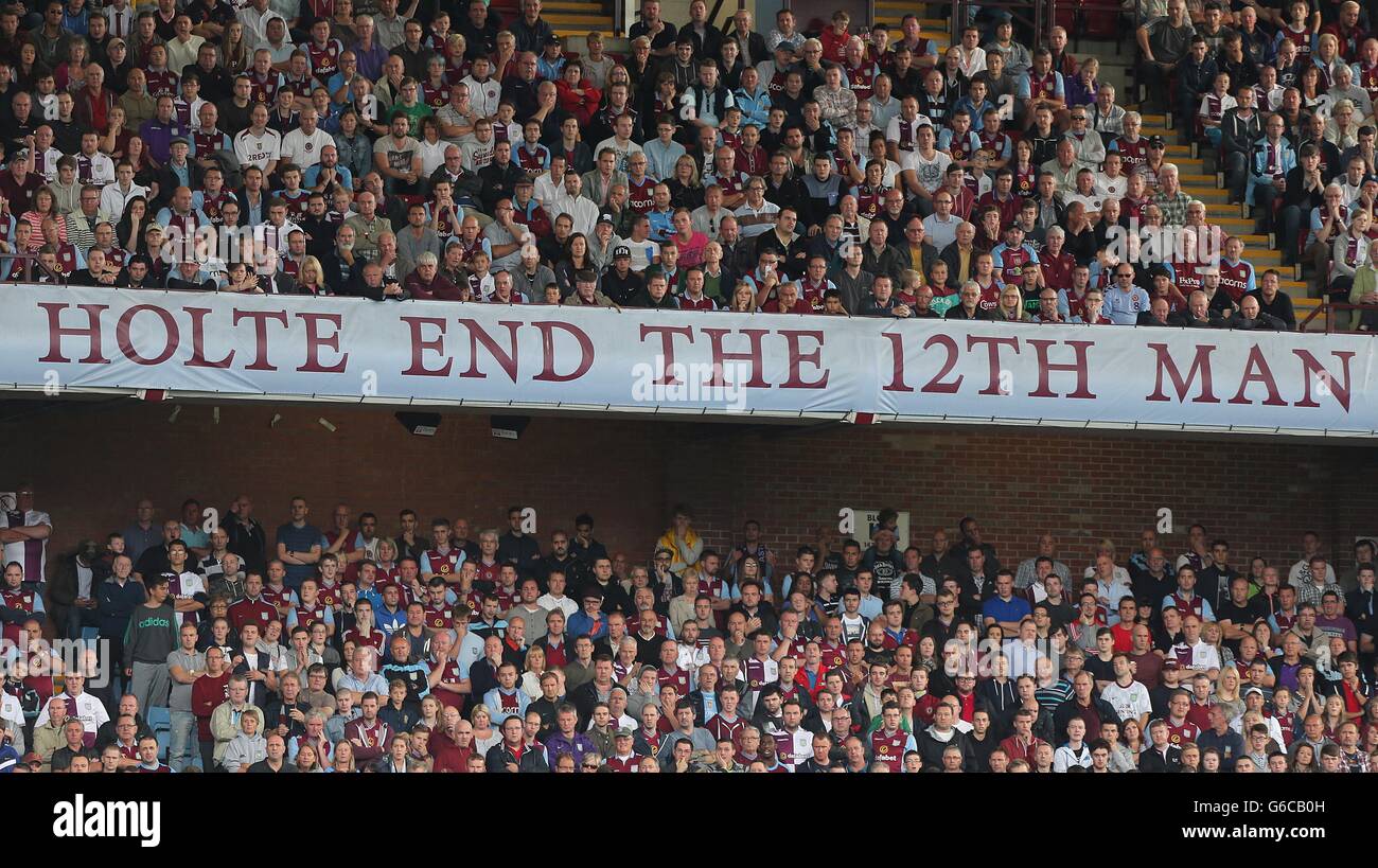 Soccer - Barclays Premier League - Aston Villa v Liverpool - Villa Park Stock Photo