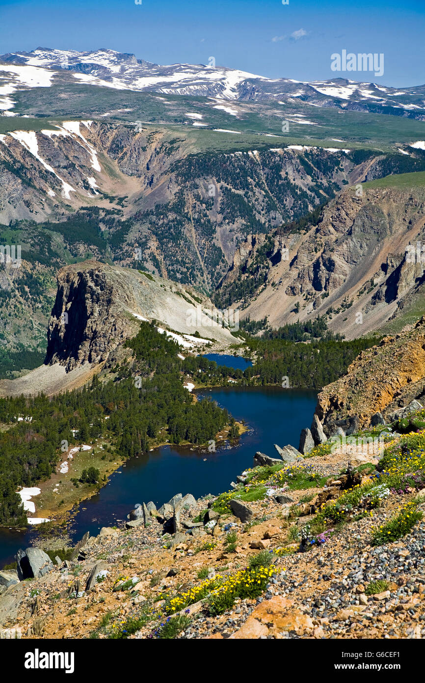 Double Lake, one of hundreds of alpine lakes visible from the Beartooth Highway, an All-American Road on a section of U.S. Route 212 in Montana between Red Lodge and the Wyoming state line.  The highway tops Beartooth Pass, 10,947 feet (3,337 m) above sea Stock Photo