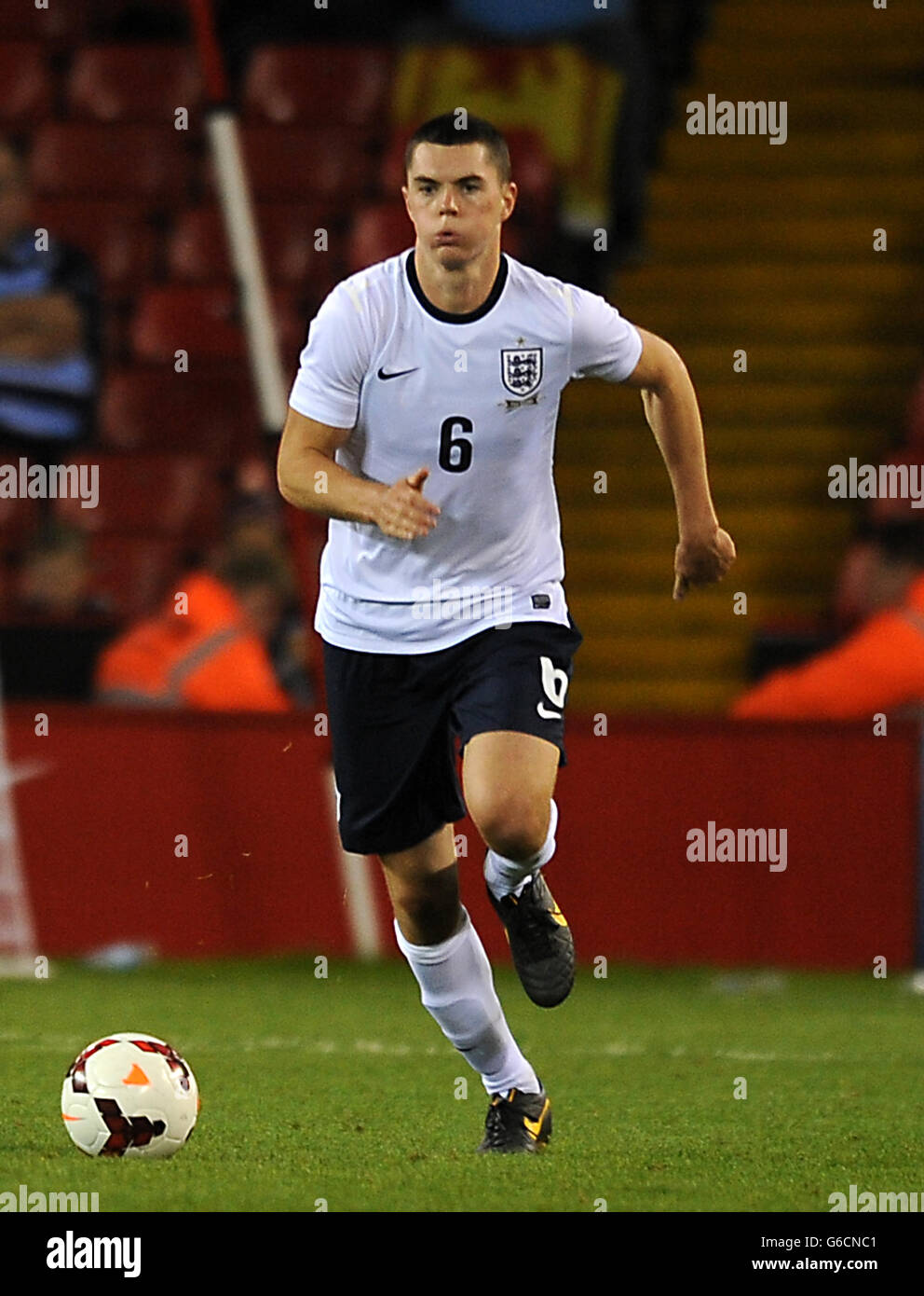 Soccer - International Friendly - England Under 21s v Scotland Under 21s - Bramall Lane Stock Photo