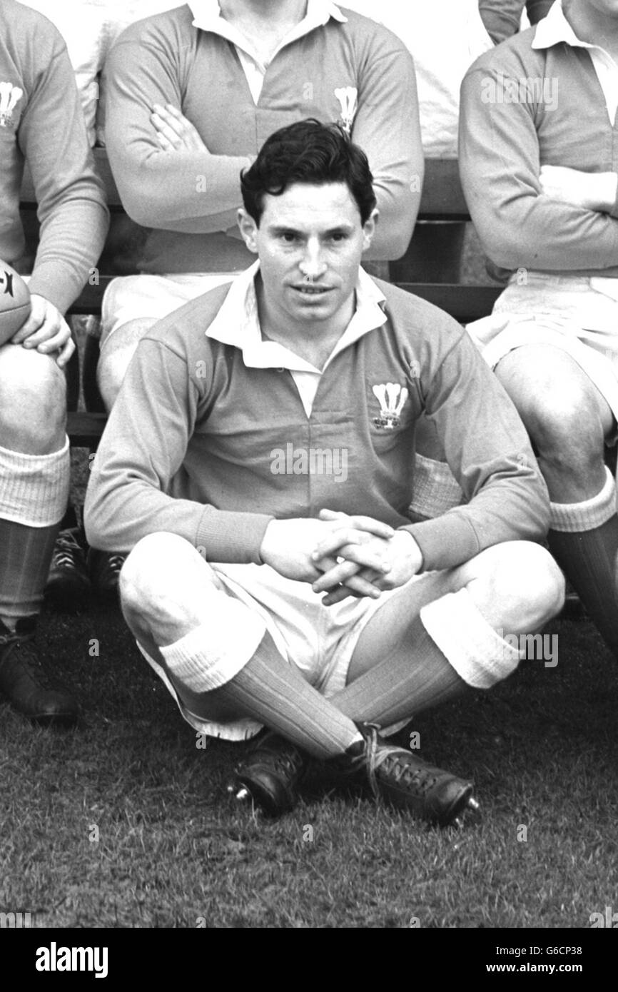 Rugby Union - Team photo - Welsh Rugby VX - 1955. Cliff Morgan, Wales fly-half. Stock Photo