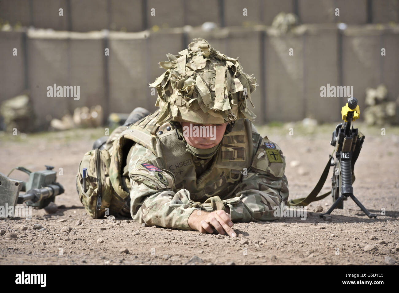 Military training methods hi-res stock photography and images - Alamy