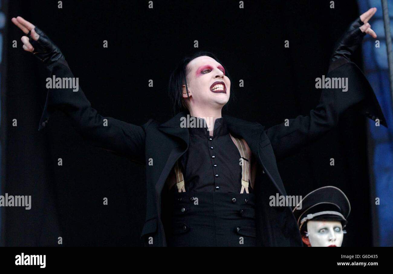 marilyn-manson-download-festival-2003-hi-res-stock-photography-and