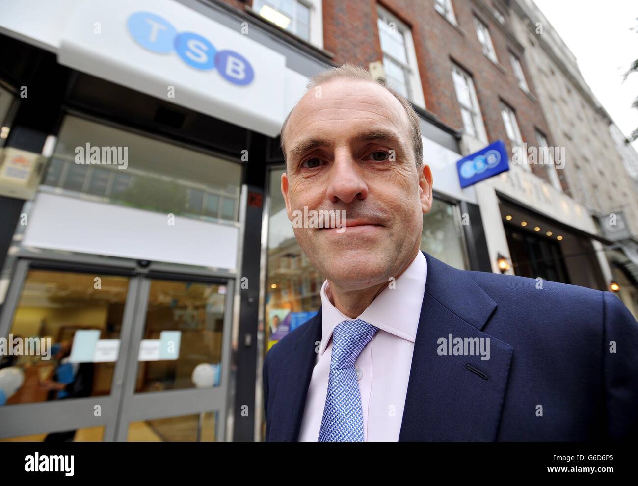 TSB chief executive Paul Pester opens a branch of TSB in Baker Street, London on the bank's first day of trading, launched by Lloyds Banking Group, more than 600 branches and eight million accounts have been split from Lloyds in order to meet European competition rules. Stock Photo