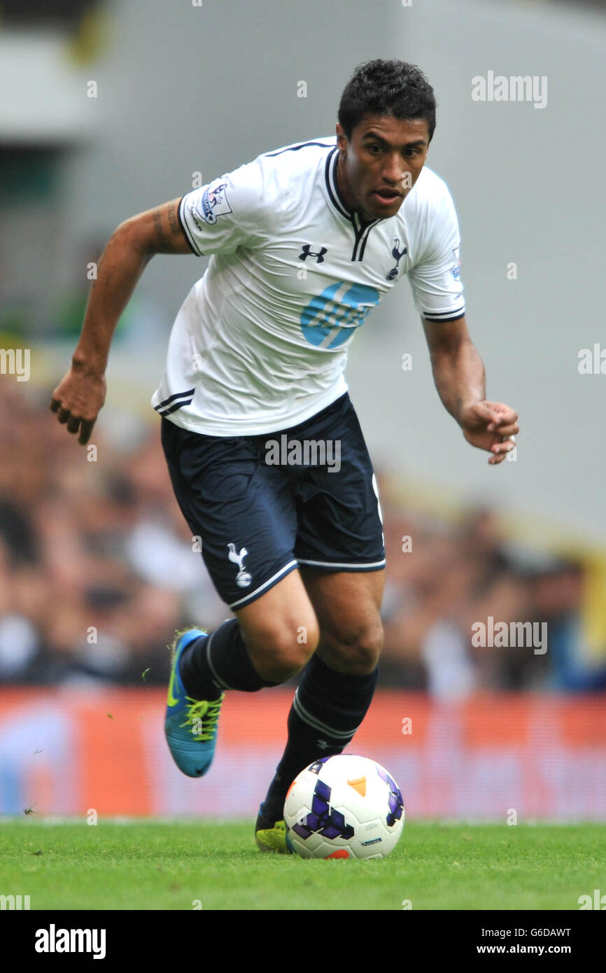 Soccer - Barclays Premier League - Tottenham Hotspur v Norwich City - White Hart Lane. Paulinho, Tottenham Hotspur Stock Photo