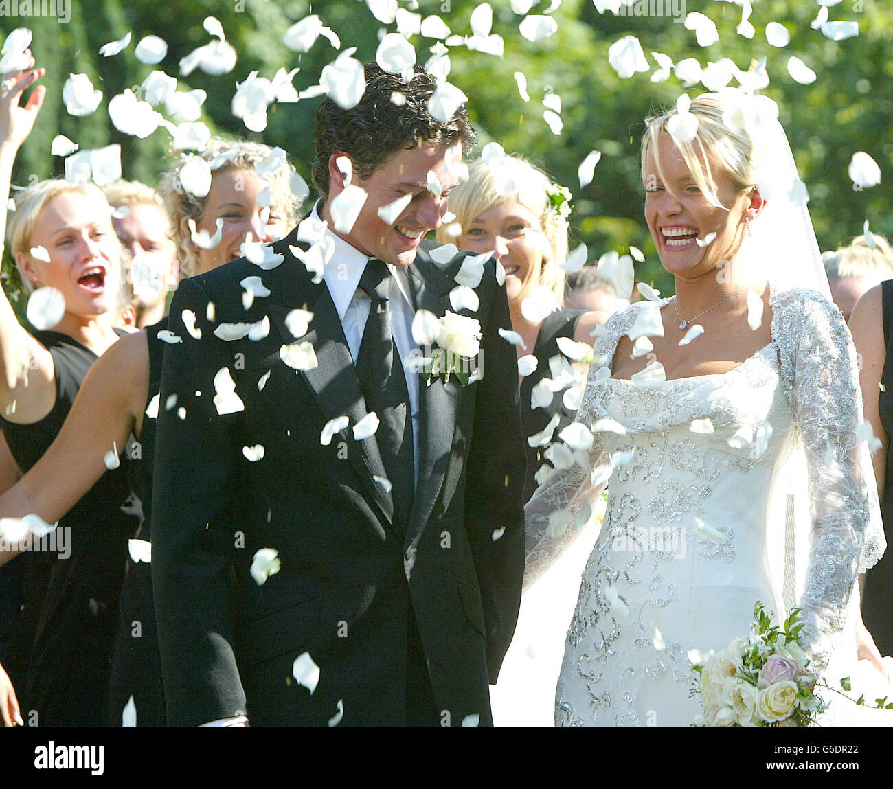 Celebrity couple wedding confetti 