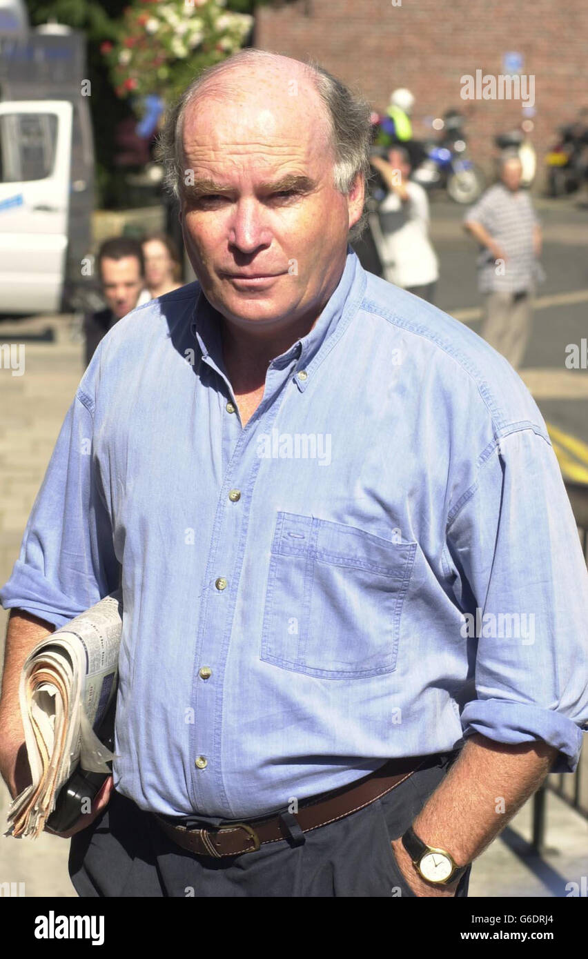 Court case maintenance hires stock photography and images Alamy