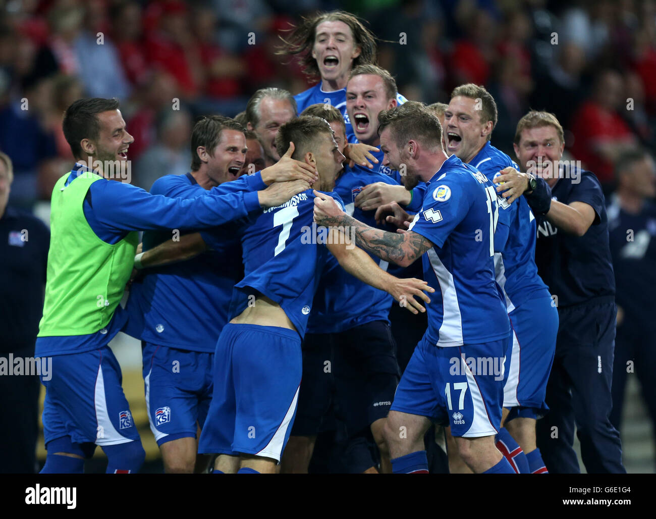Iceland's Johan Gudmundsson (no 7) celebrates with teammates after scoring their fourth goal of the game in the final moment's of the match to draw the game. Stock Photo