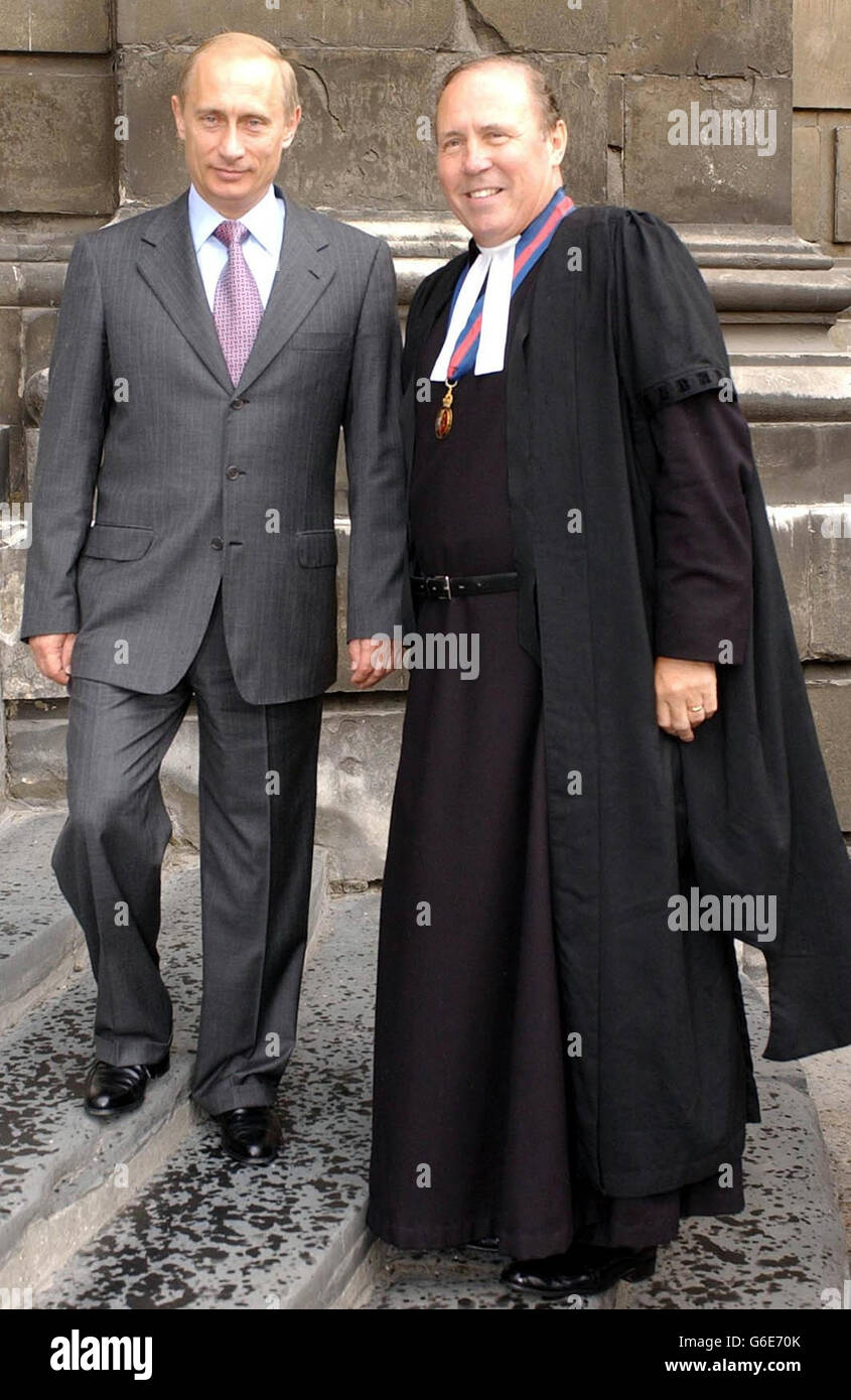 The very reverend dr john moses hi-res stock photography and images - Alamy, image size:845x1390