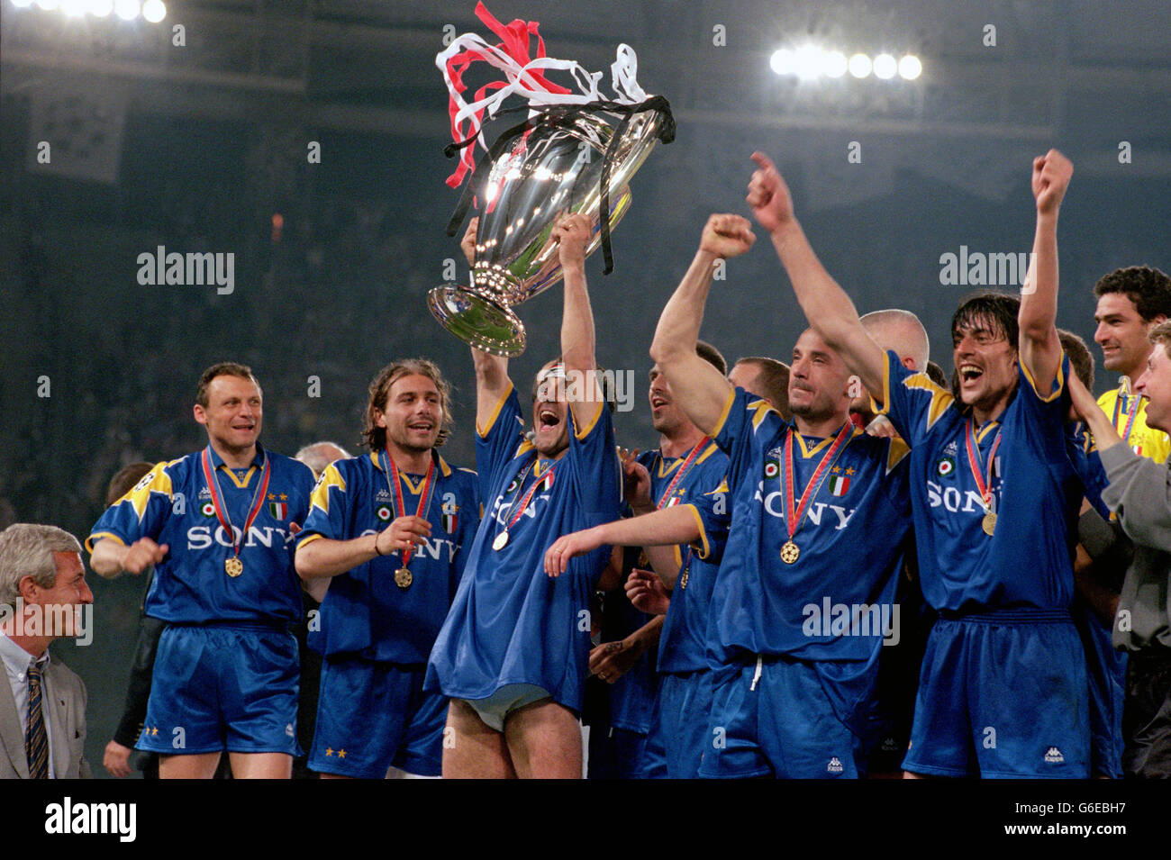 SOCCER - UEFA Champions League Final - Juventus v Ajax. Angelo Di Livio and  fellow Juventus players celebrate winning the European Cup trophy Stock  Photo - Alamy