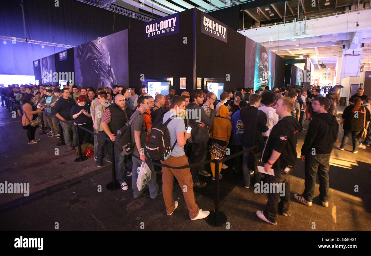 Eurogamer Expo 2013. Gamers queuing up to play the Call of Duty Ghosts game at the Eurogamer Expo at Earls Court in London. Stock Photo