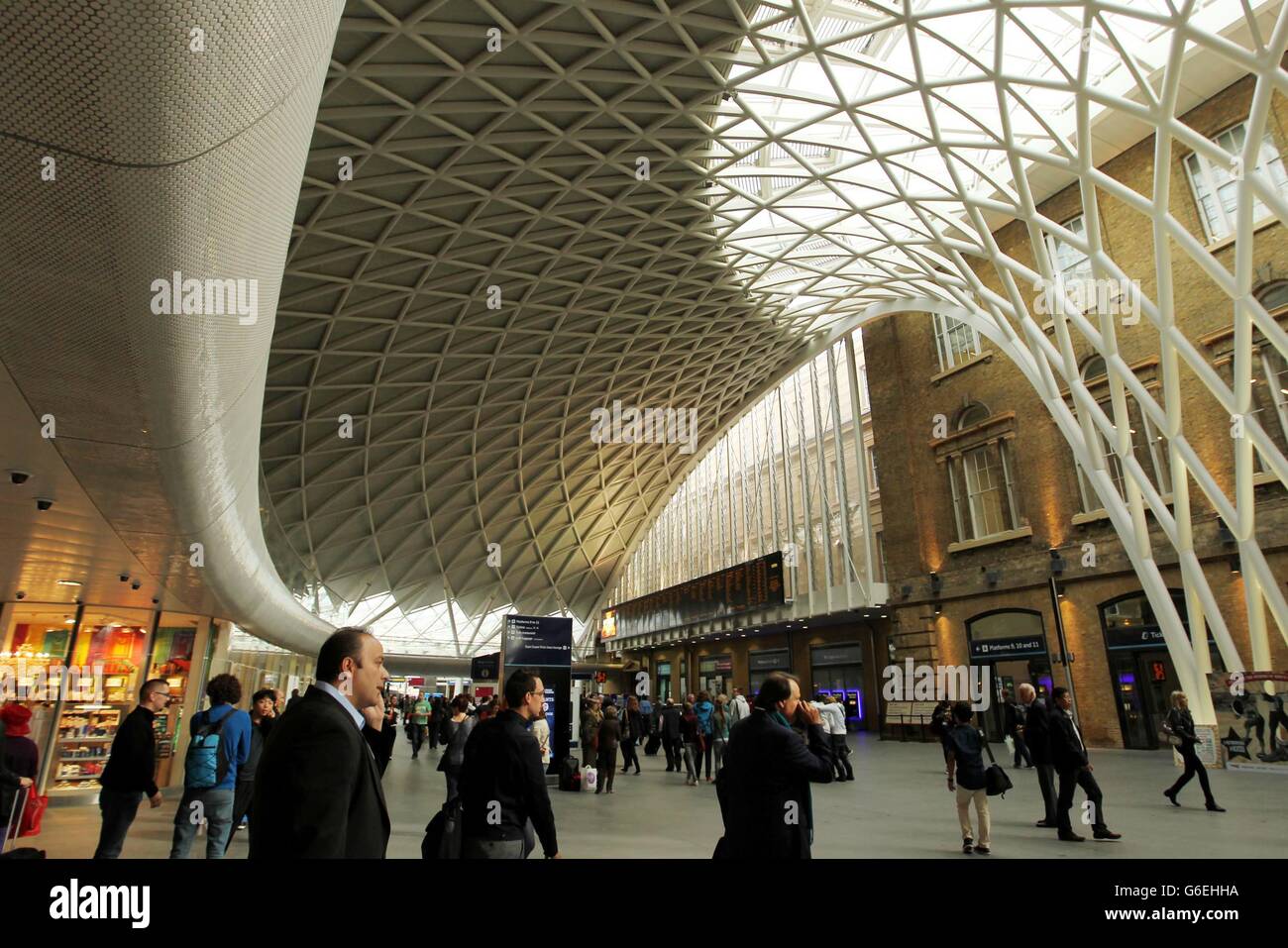 Opening of Kings Cross Square Stock Photo Alamy