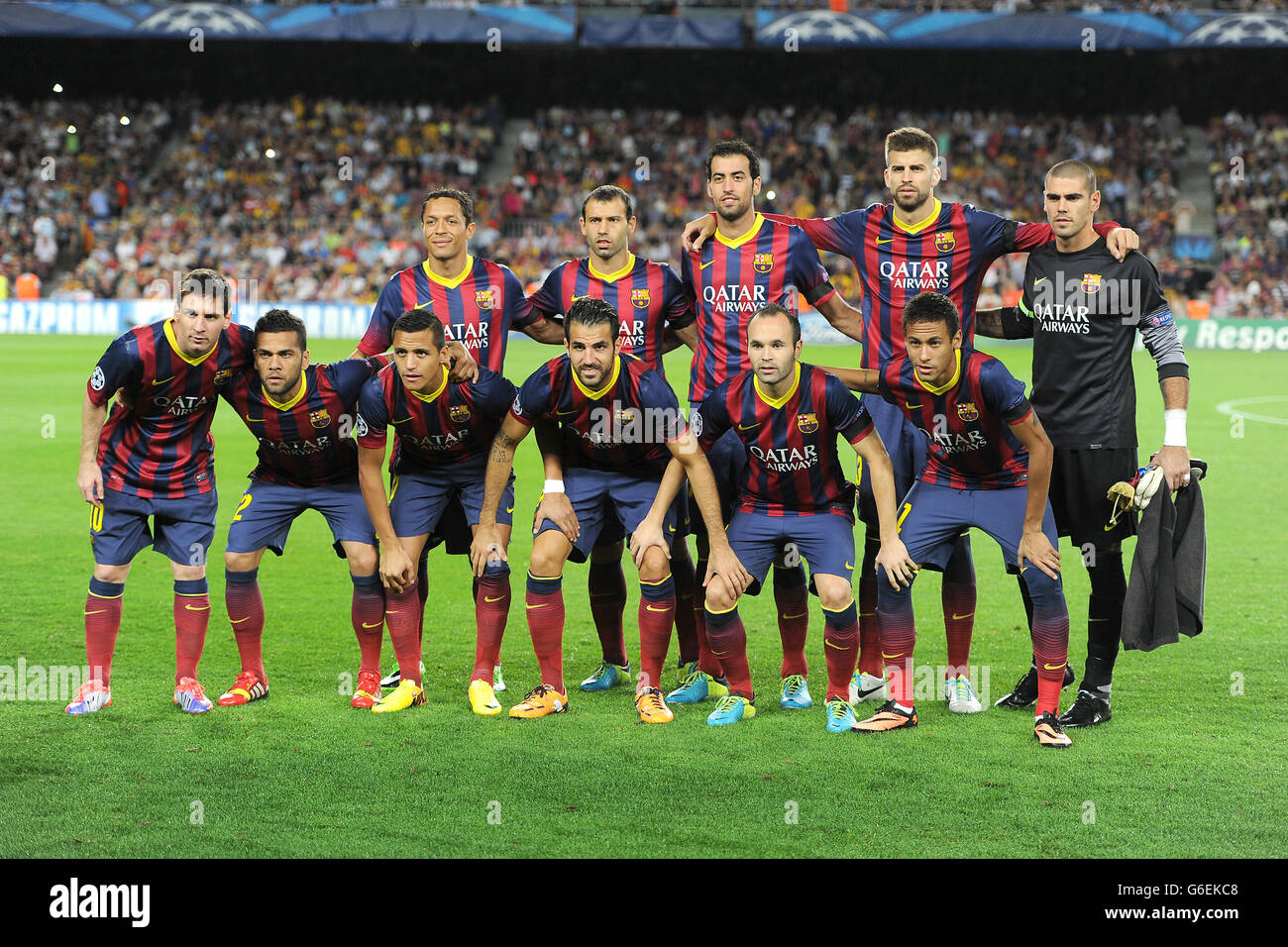 Soccer - UEFA Champions League - Group G - Barcelona v Ajax Amsterdam - Camp Nou. Barcelona team group pose for a photograph Stock Photo