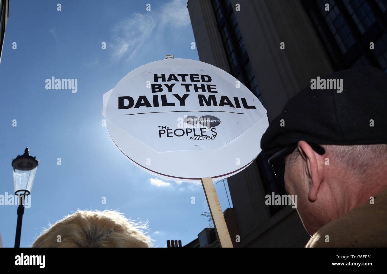 Protest outside Daily Mail headquarters Stock Photo