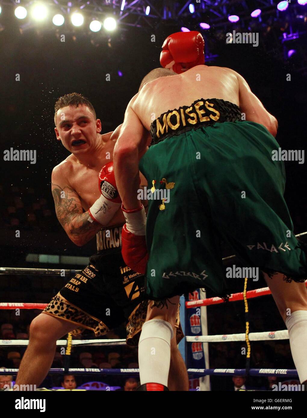 Boxing Copper Box Arena Stock Photo Alamy