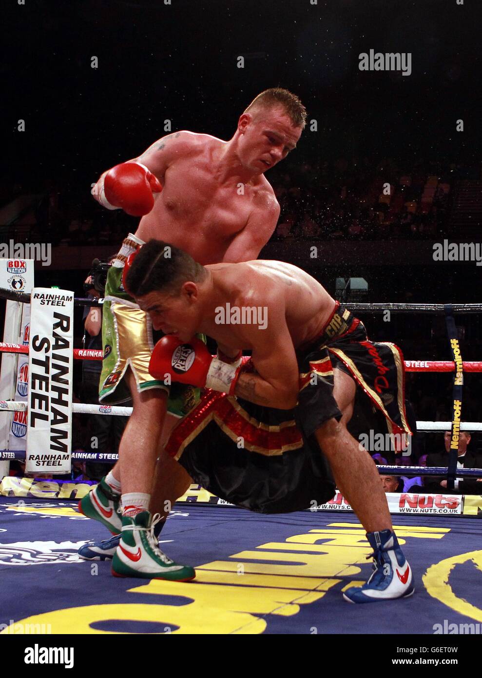 Boxing Copper Box Arena Stock Photo Alamy