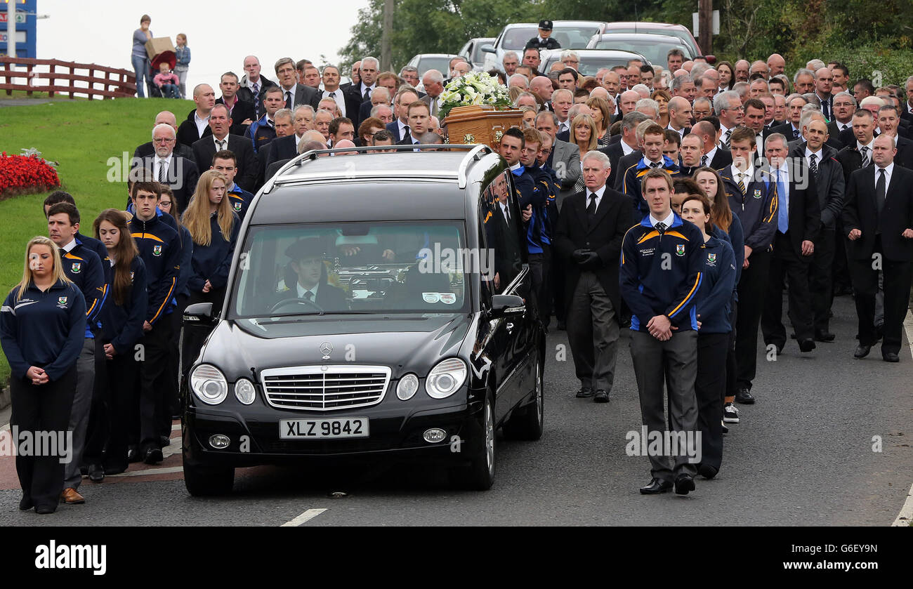 Paddy MacFlynn funeral Stock Photo - Alamy