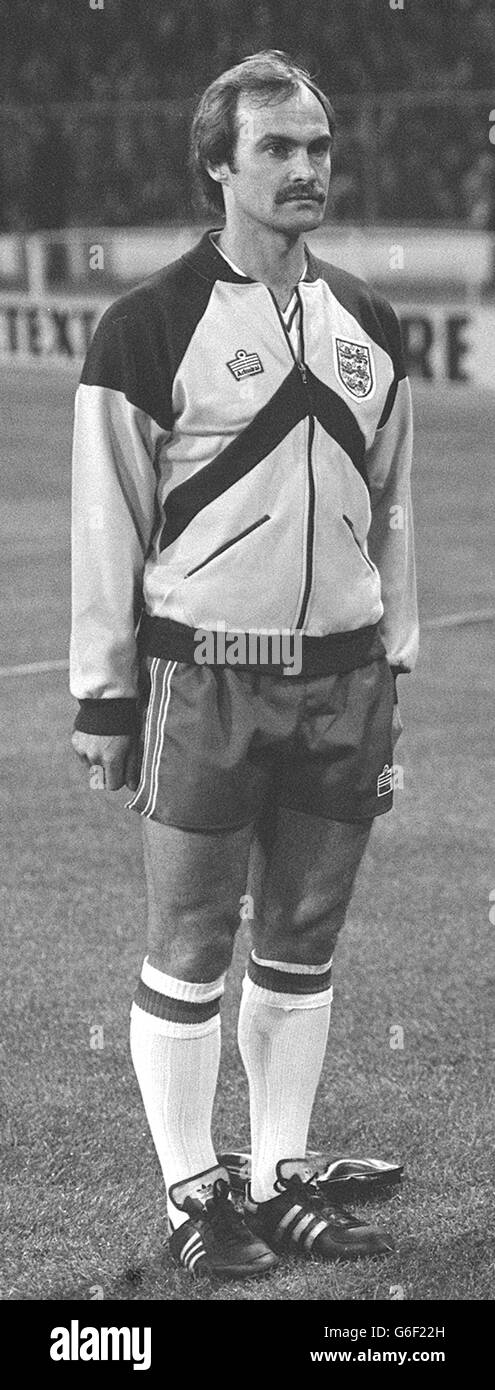 Mick mills hires stock photography and images Alamy